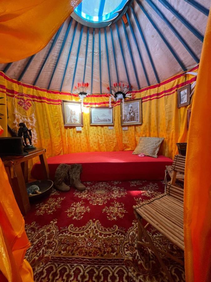 Crazy Lounge BnB Aigle Exterior foto