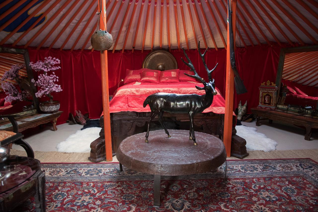 Crazy Lounge BnB Aigle Exterior foto