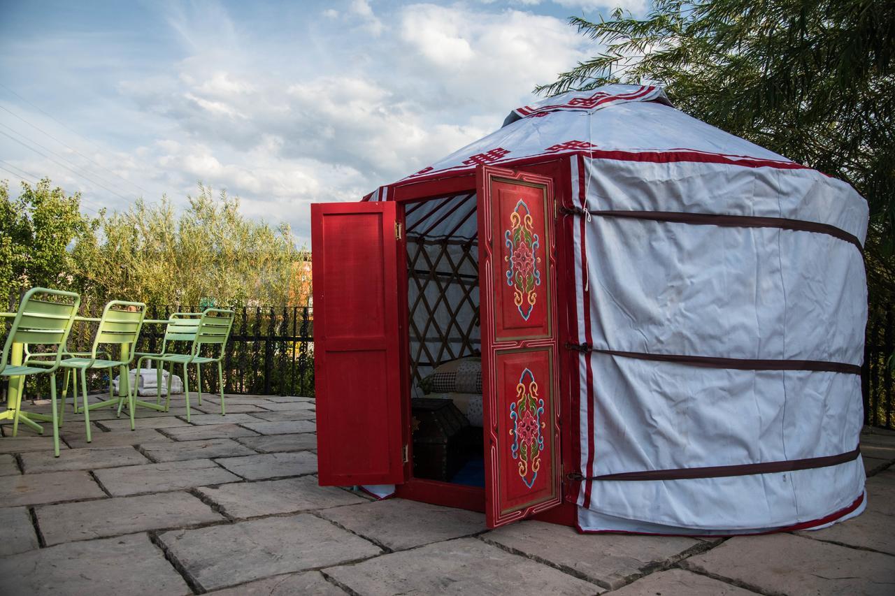 Crazy Lounge BnB Aigle Exterior foto